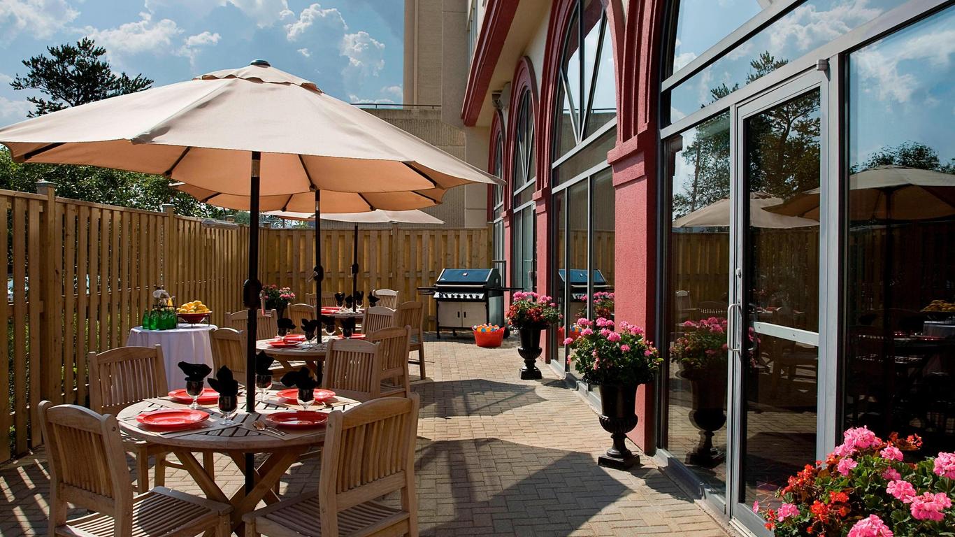 Residence Inn by Marriott London Downtown