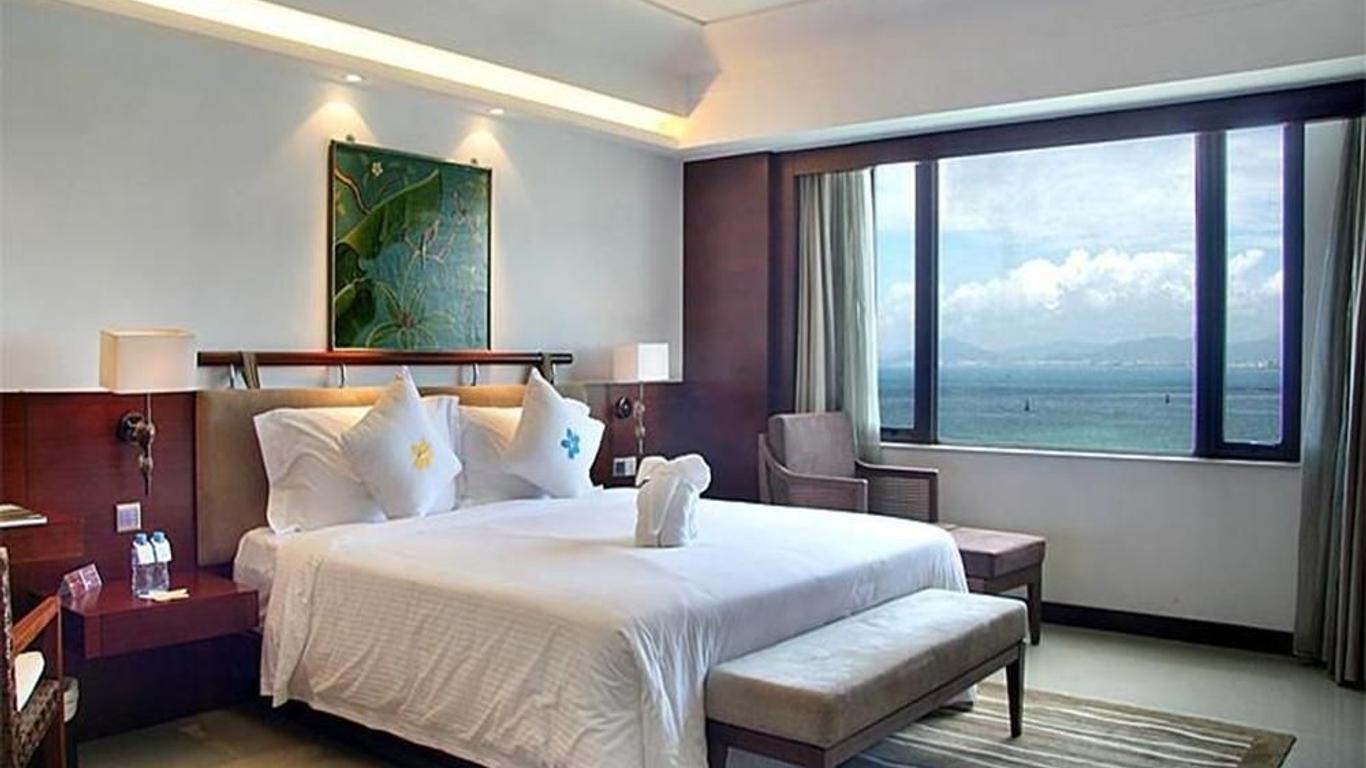 Sanya Marina Spa Hotel