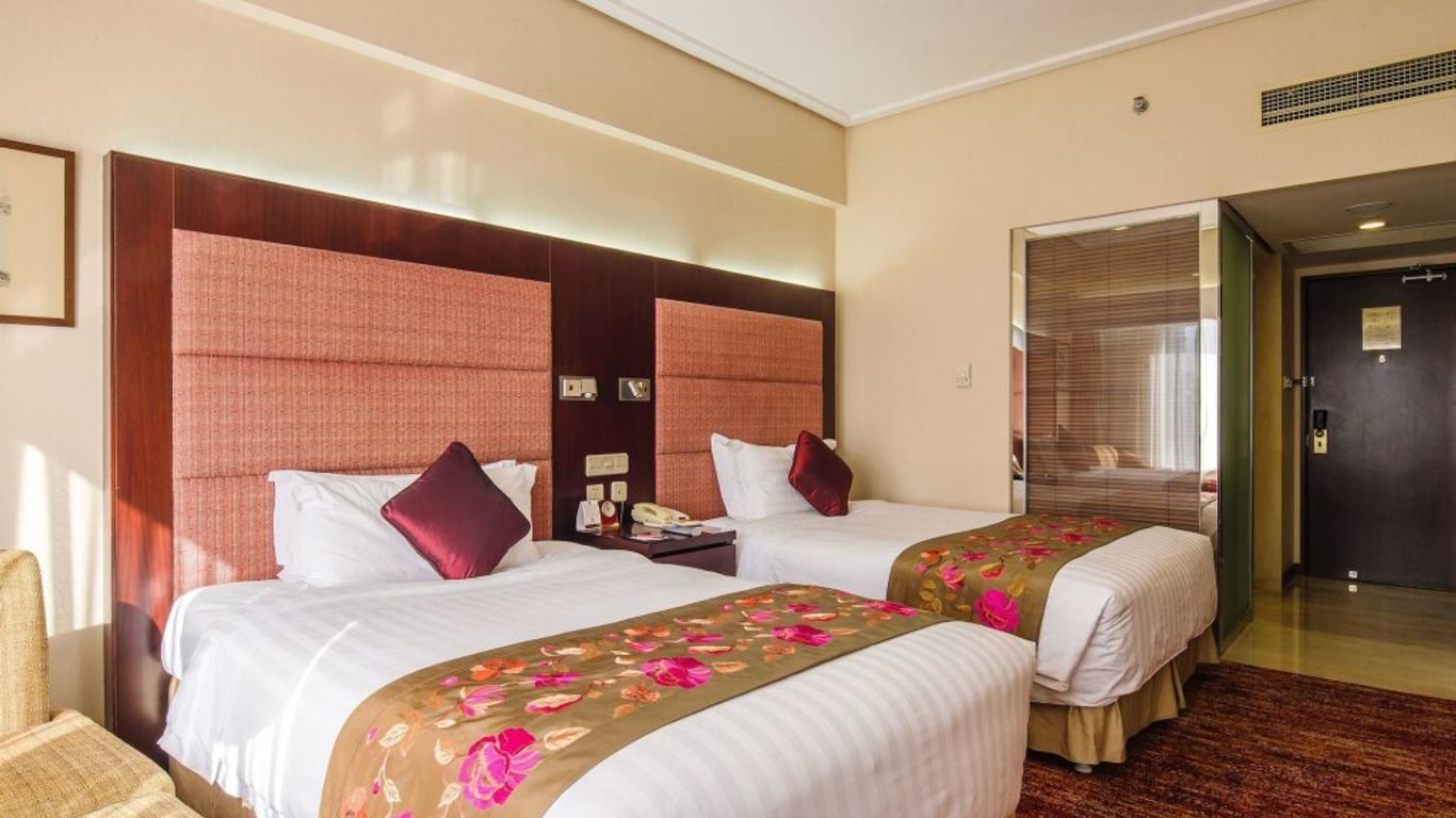 Dalian Grand Continent International Hotel