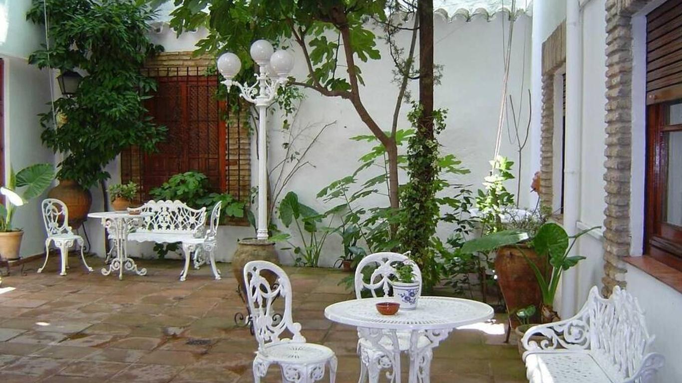 Hotel Albucasis