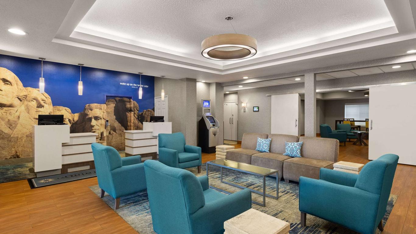La Quinta Inn and Suites by Wyndham at WaTiki Waterpark