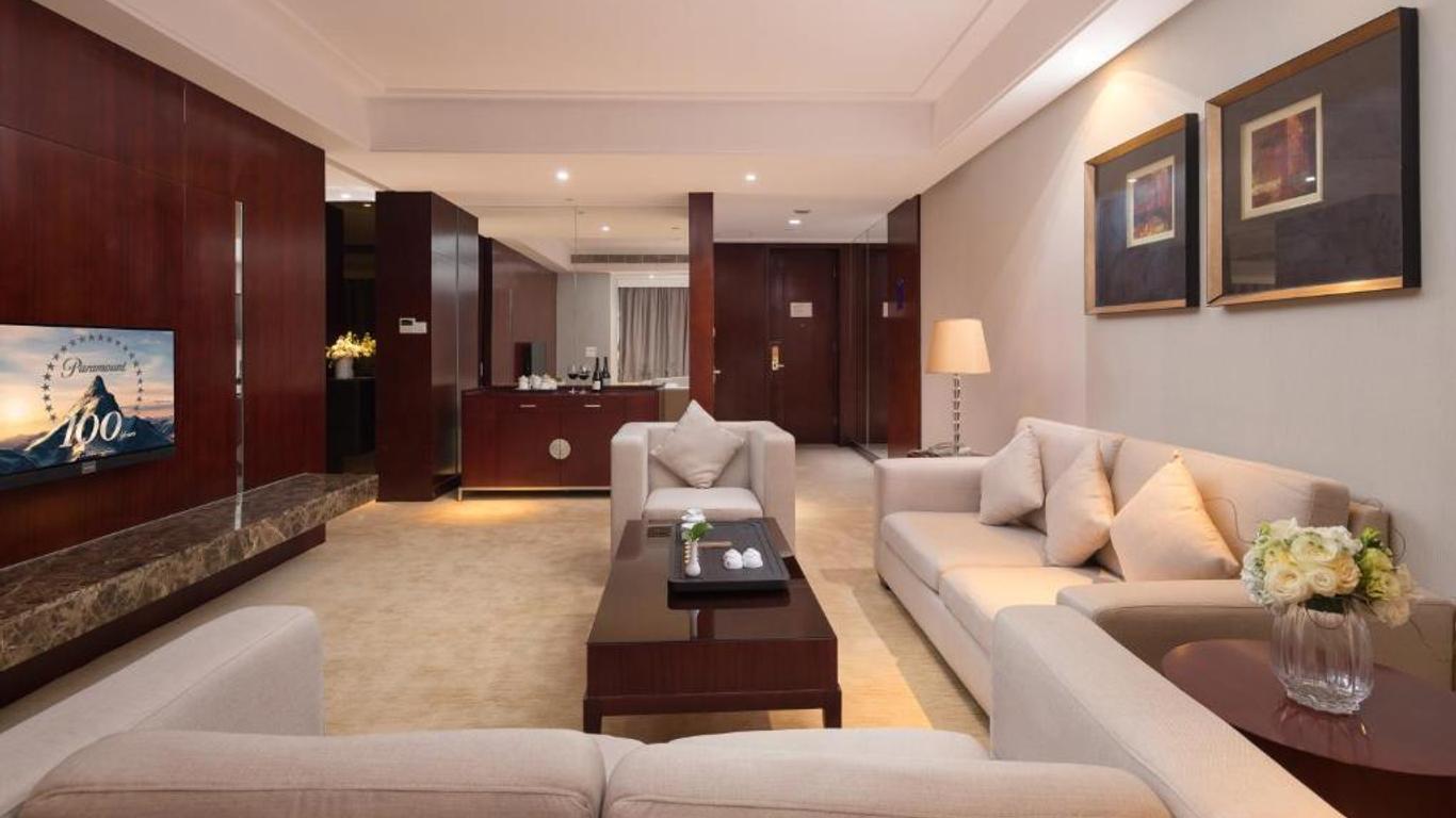 Leisure Hotel