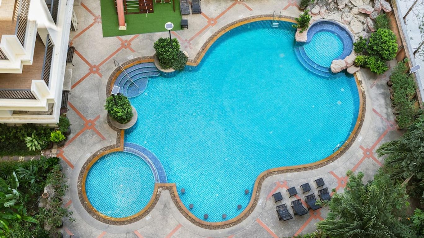 Mike Garden Resort Hotel