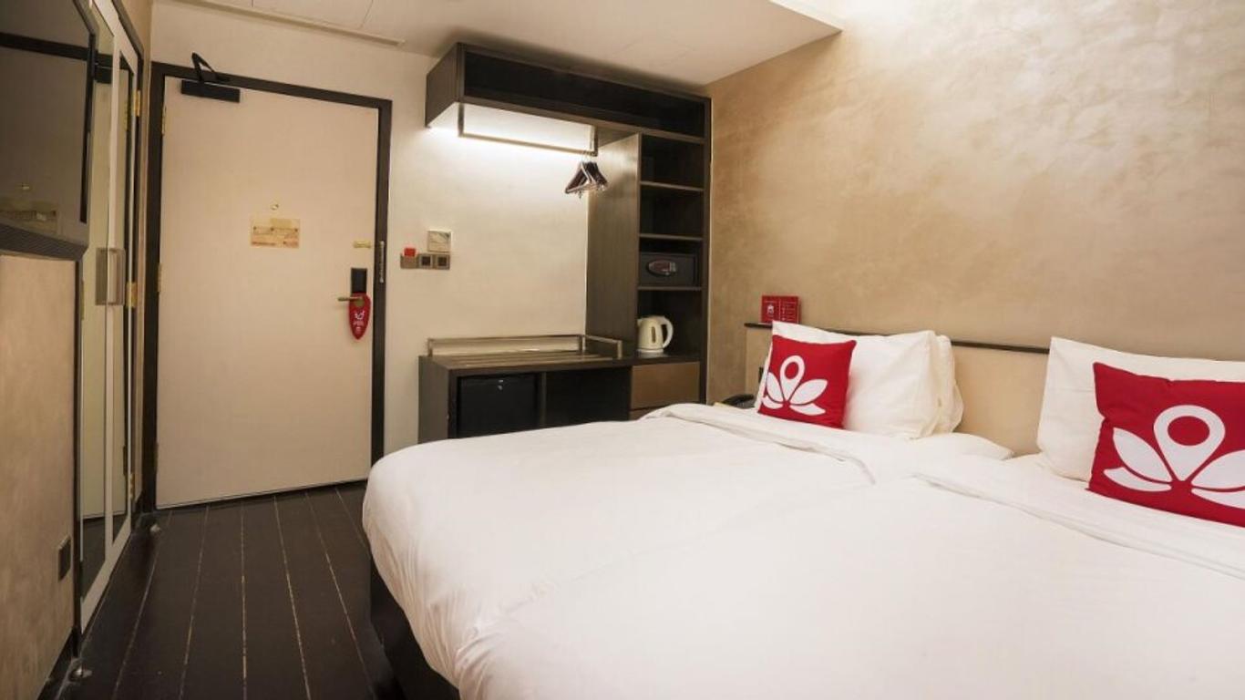 Naumi Liora Hotel