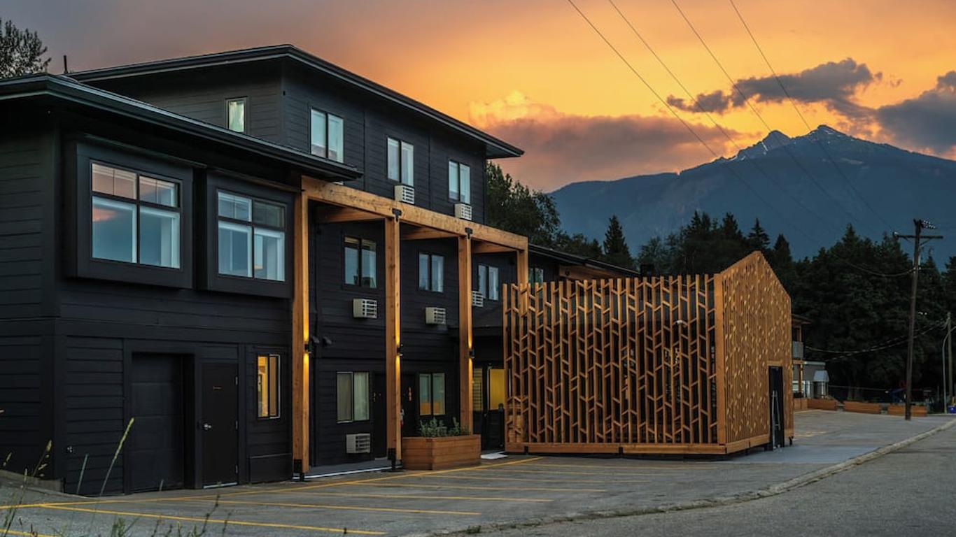 Vrge Revelstoke