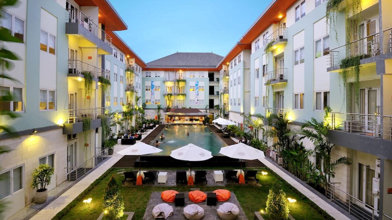 Harris Hotel & Residence Riverview Kuta Bali