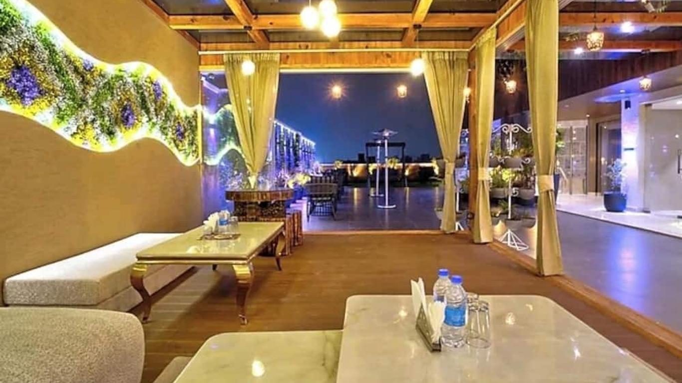 Hotel Hanuwant Palace