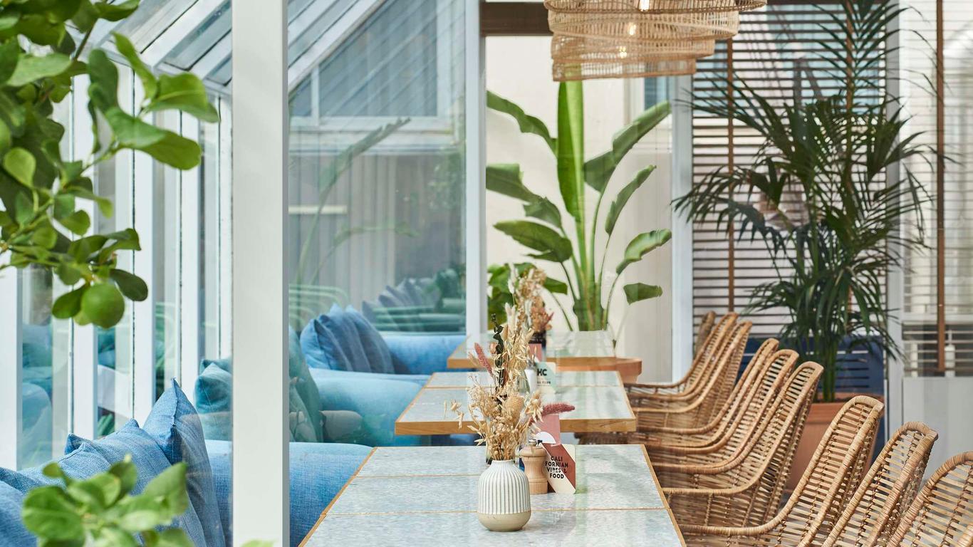 Hotel Chromatics by HappyCulture