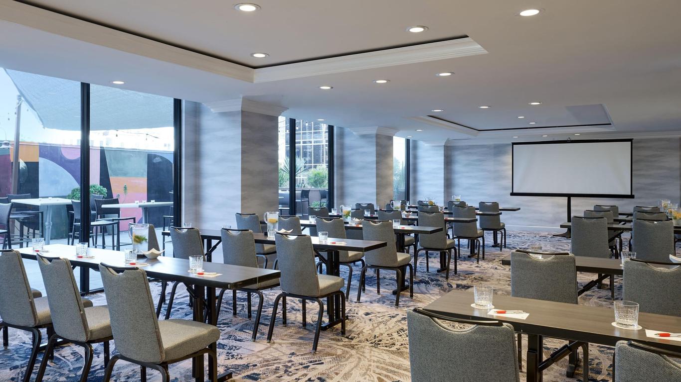 Marriott Long Beach Downtown