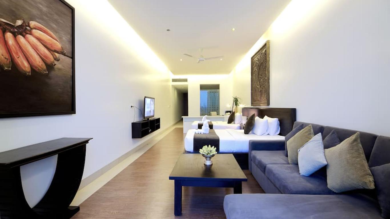 Crystal Blue Boutique Hotel
