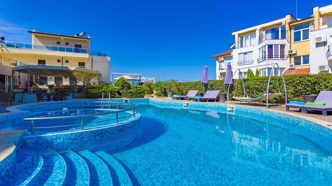 Selena Beach Hotel