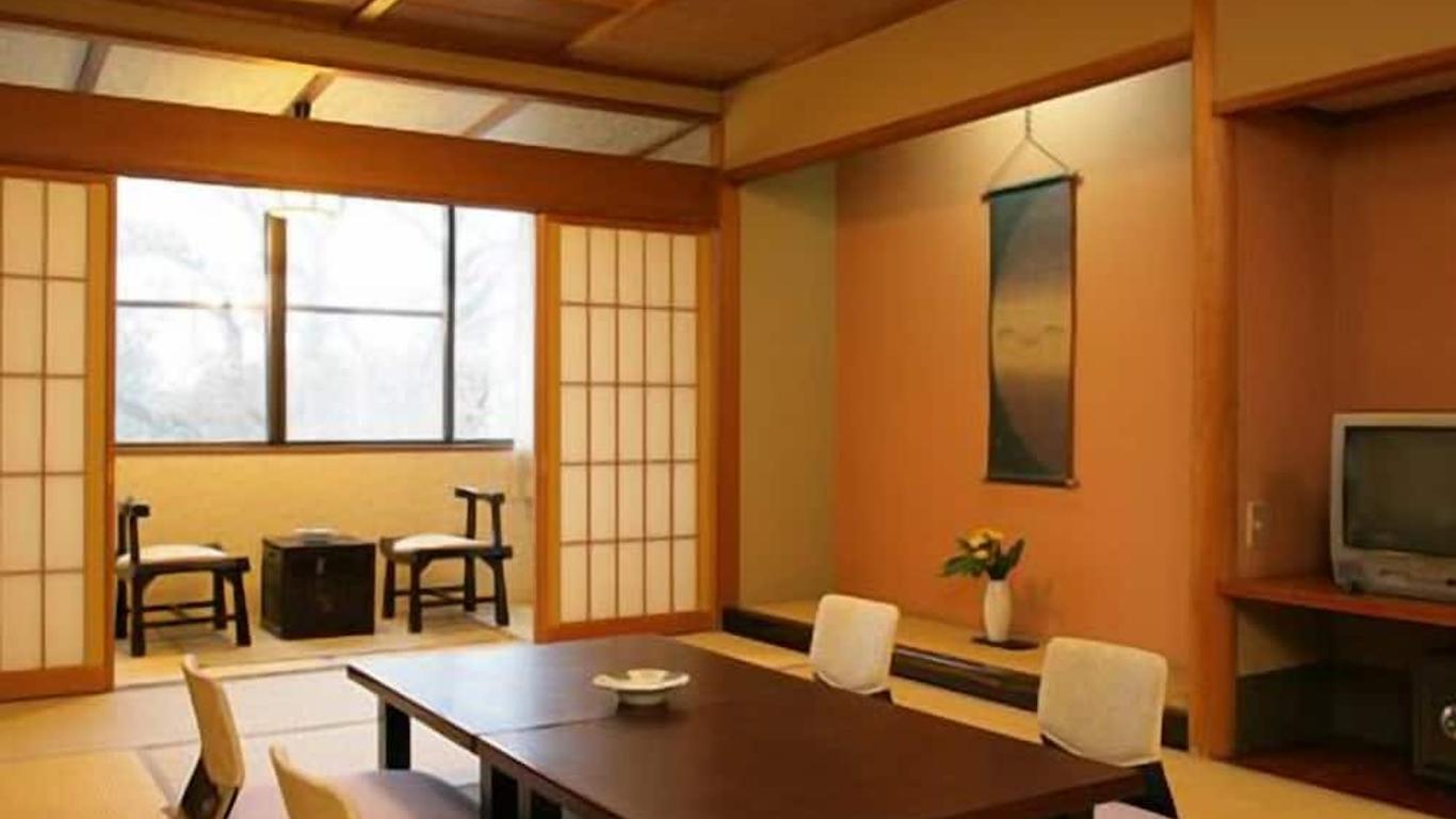 Yamashiro Onsen Ryokan Tatami