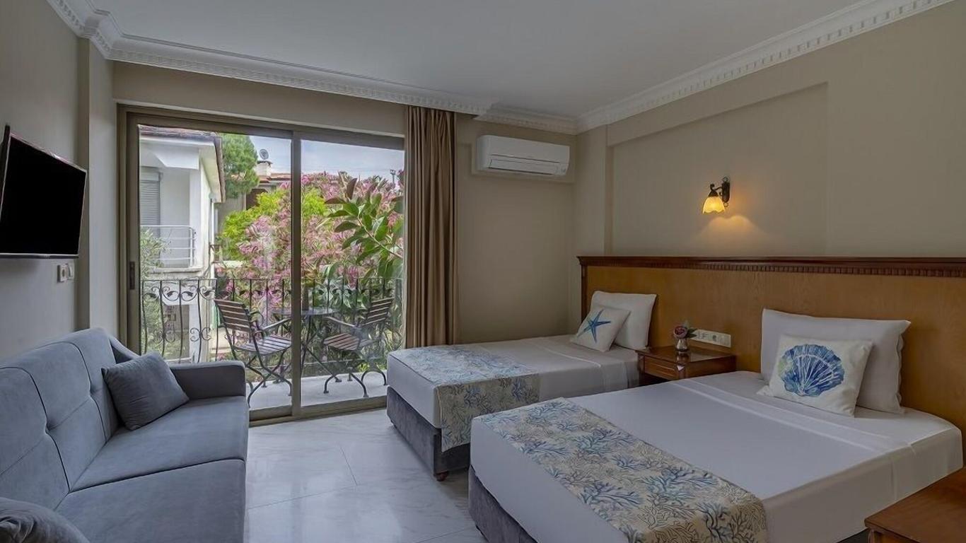 Rosy Suites Hotel