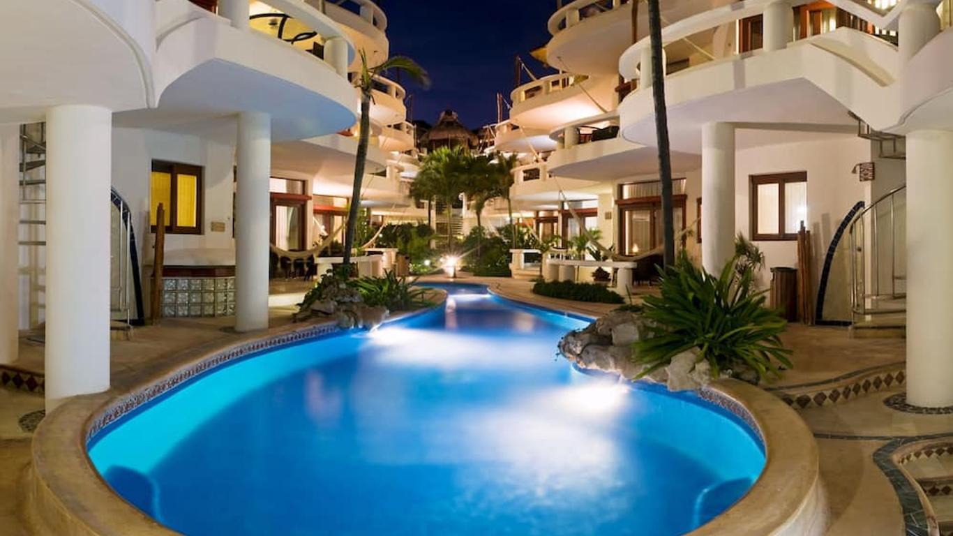 Playa Palms Beach Hotel