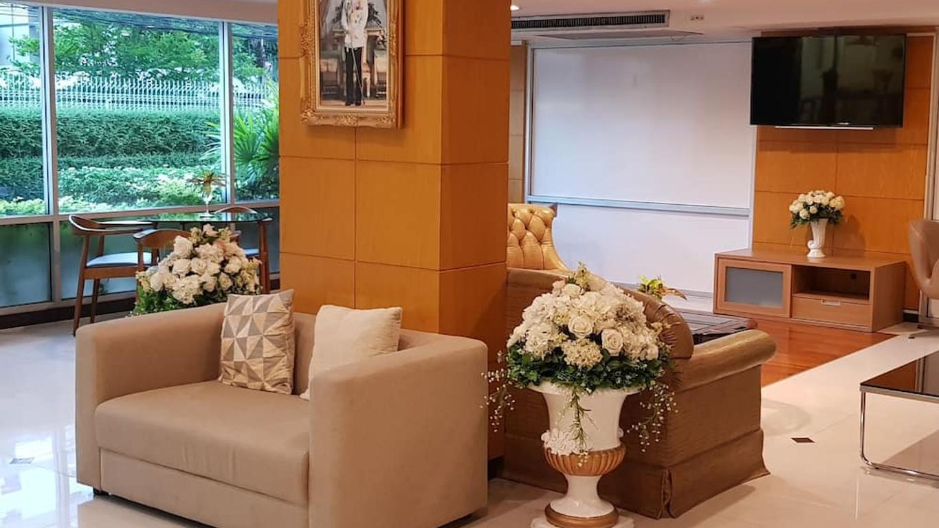Sena House