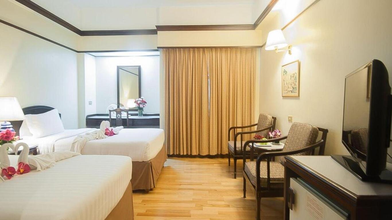 Grand Plaza Hotel
