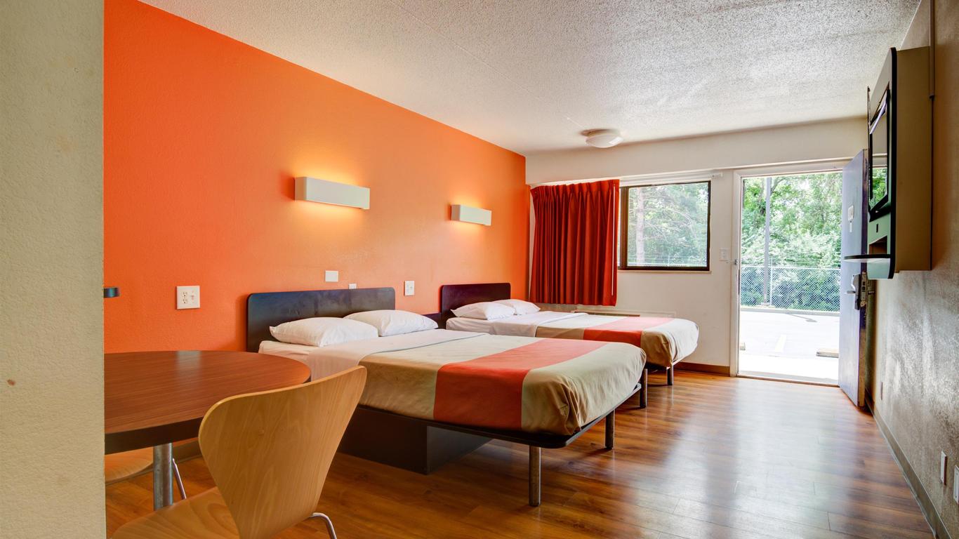 Motel 6 Kansas City