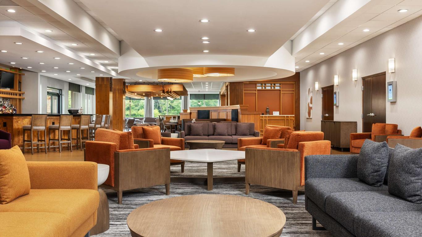 DoubleTree by Hilton Greensboro Airport