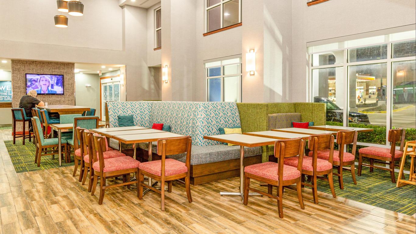 Hampton Inn & Suites Fort Worth-West-I-30