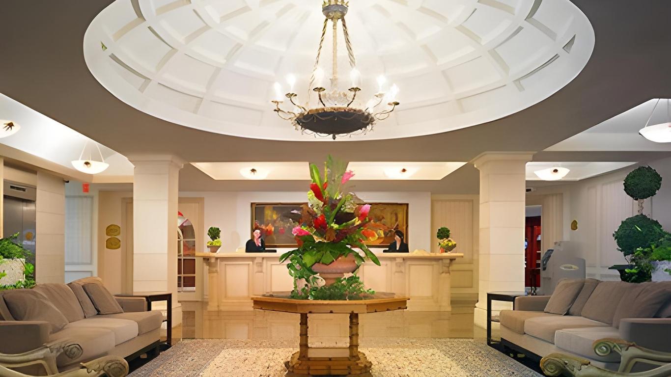 Grand Hotel & Suites