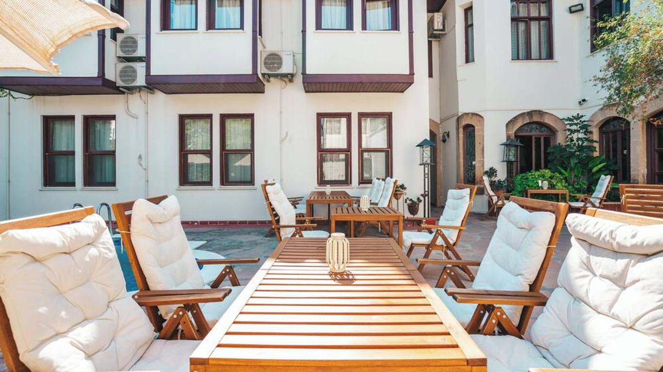 Aspen Hotel