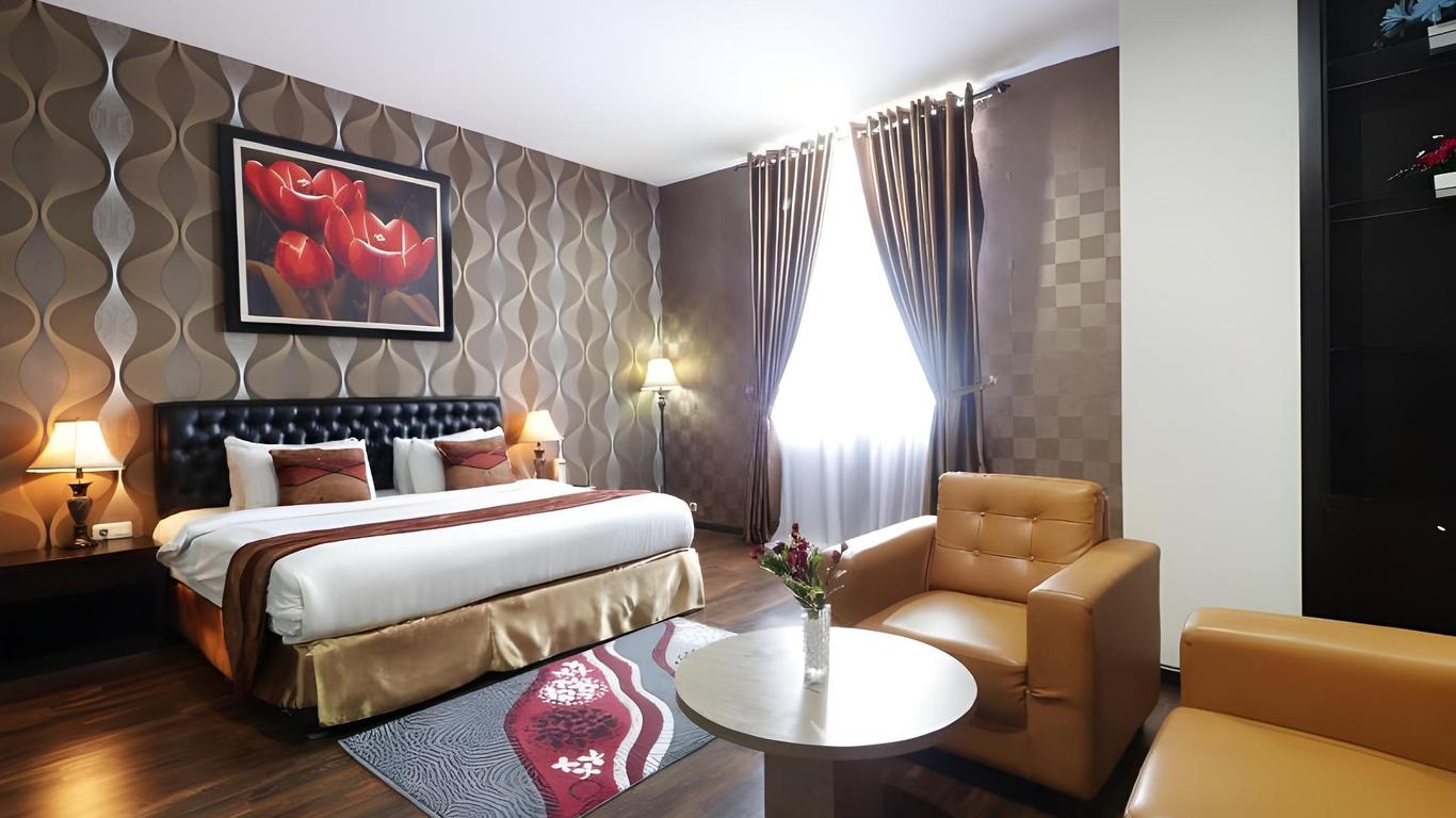 Grand Kanaya Hotel