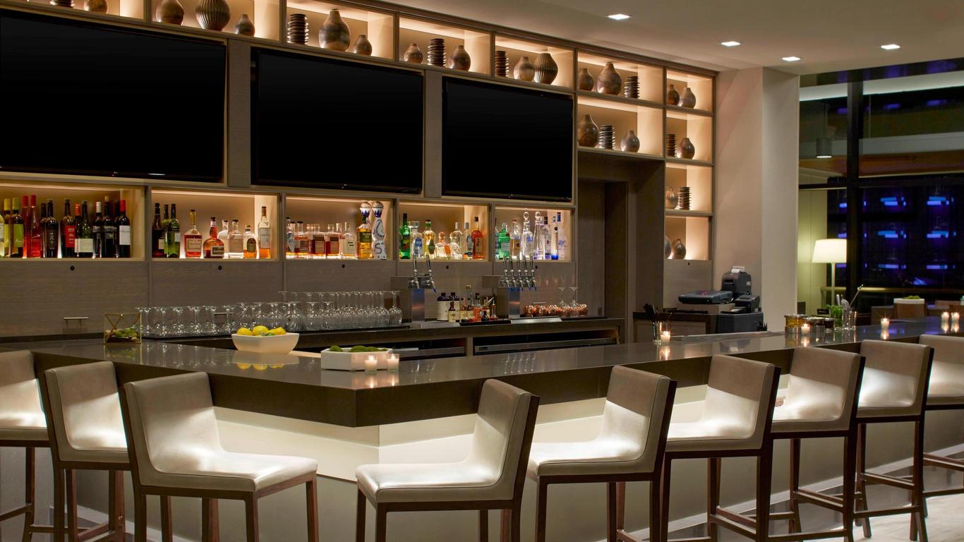 AC Hotel by Marriott Seattle Bellevue/Downtown