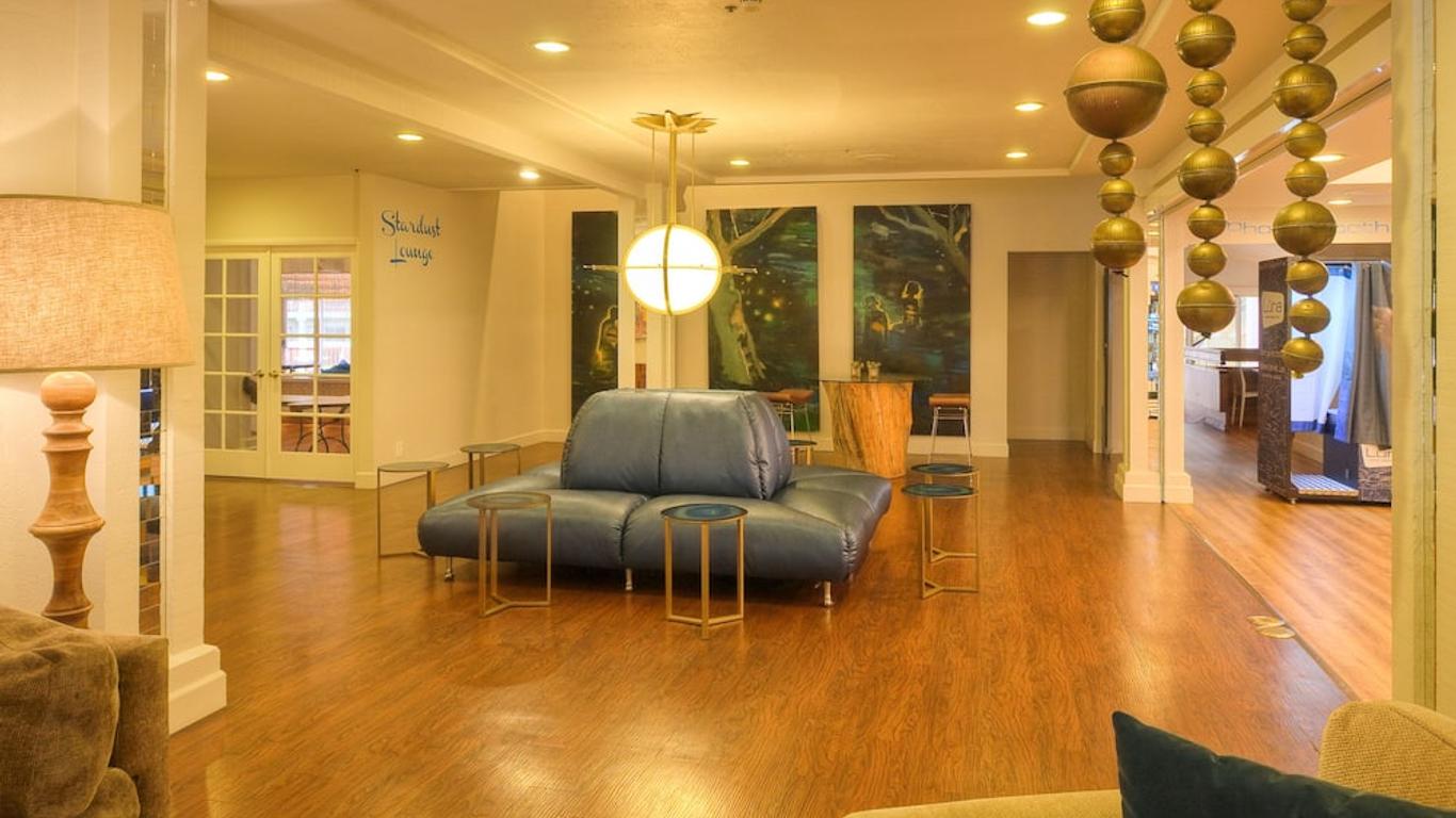 Ashland Hills Hotel & Suites