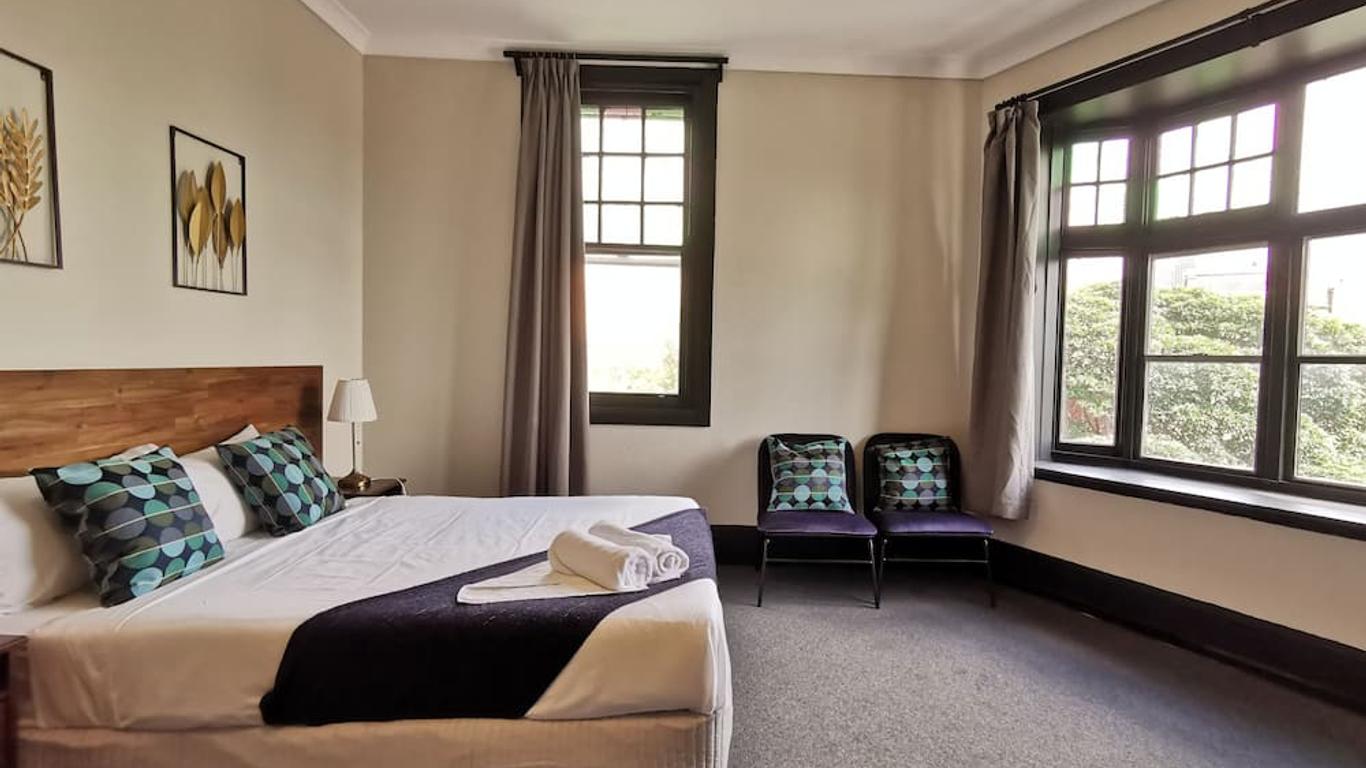 Sydney Crecy Hotel