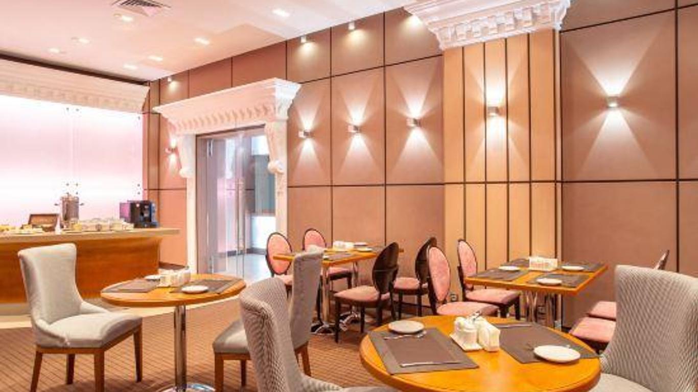 Moskovskaya Gorka Hotel