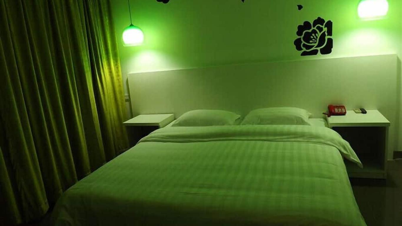 V8 Xilang Hotel