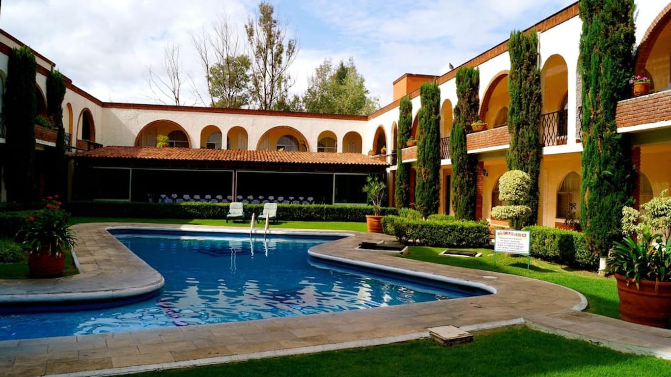 Hotel & Suites Villa del Sol