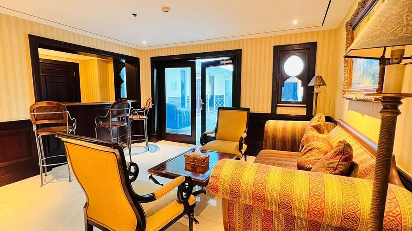 The Bristol Hotel