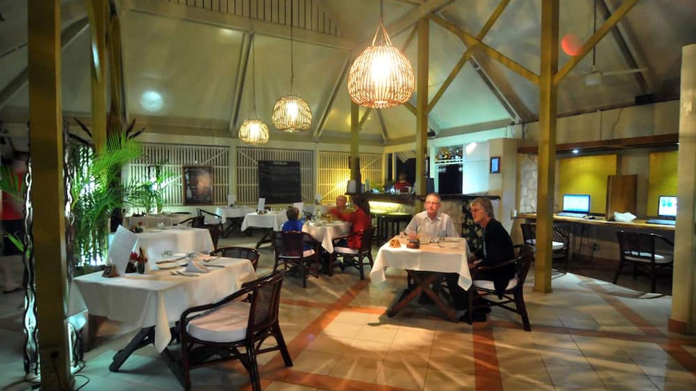 Coconut Palms Resort