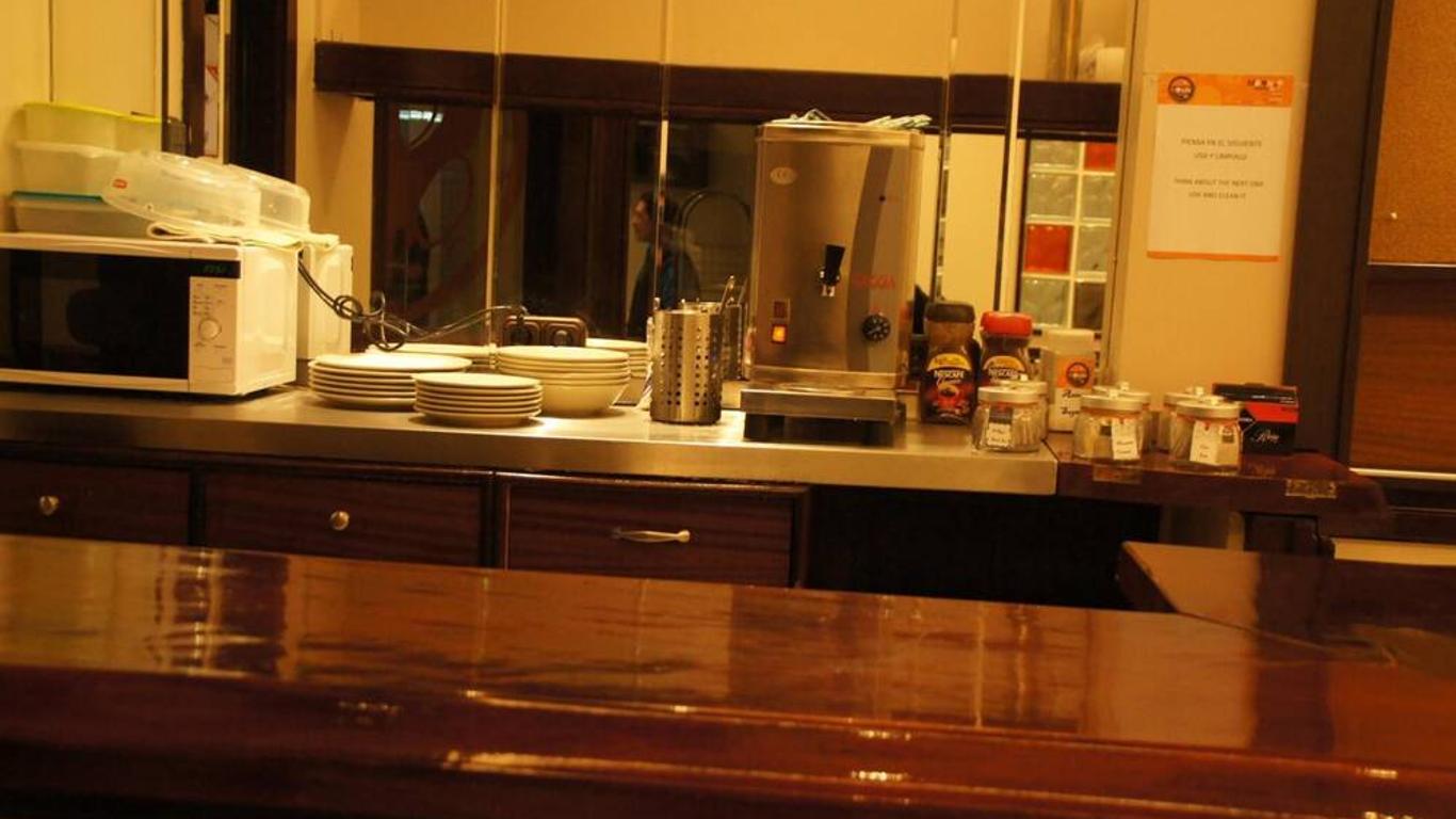 Moon Hostel Bio