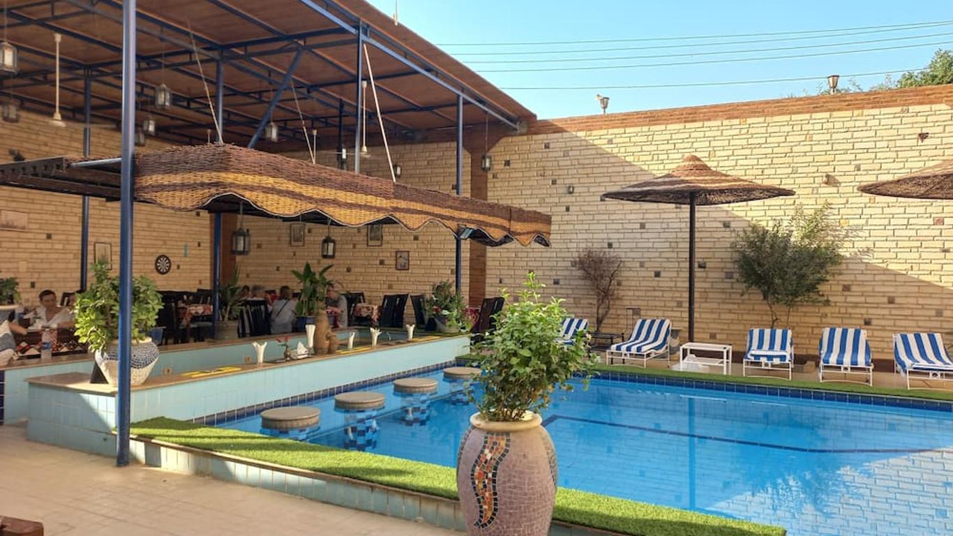 Nile Valley Hotel