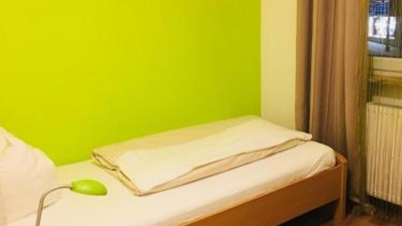 Hotel Discovery