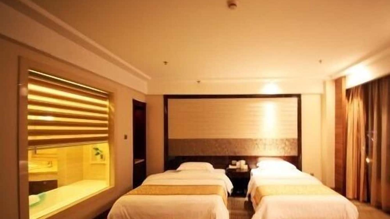 Huadong International Business Hotel