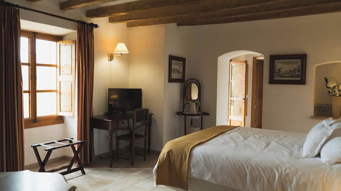 Finca Hotel Can Estades