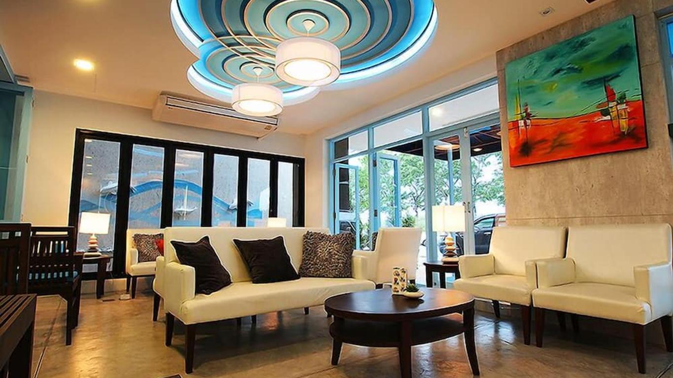 Apo Hotel