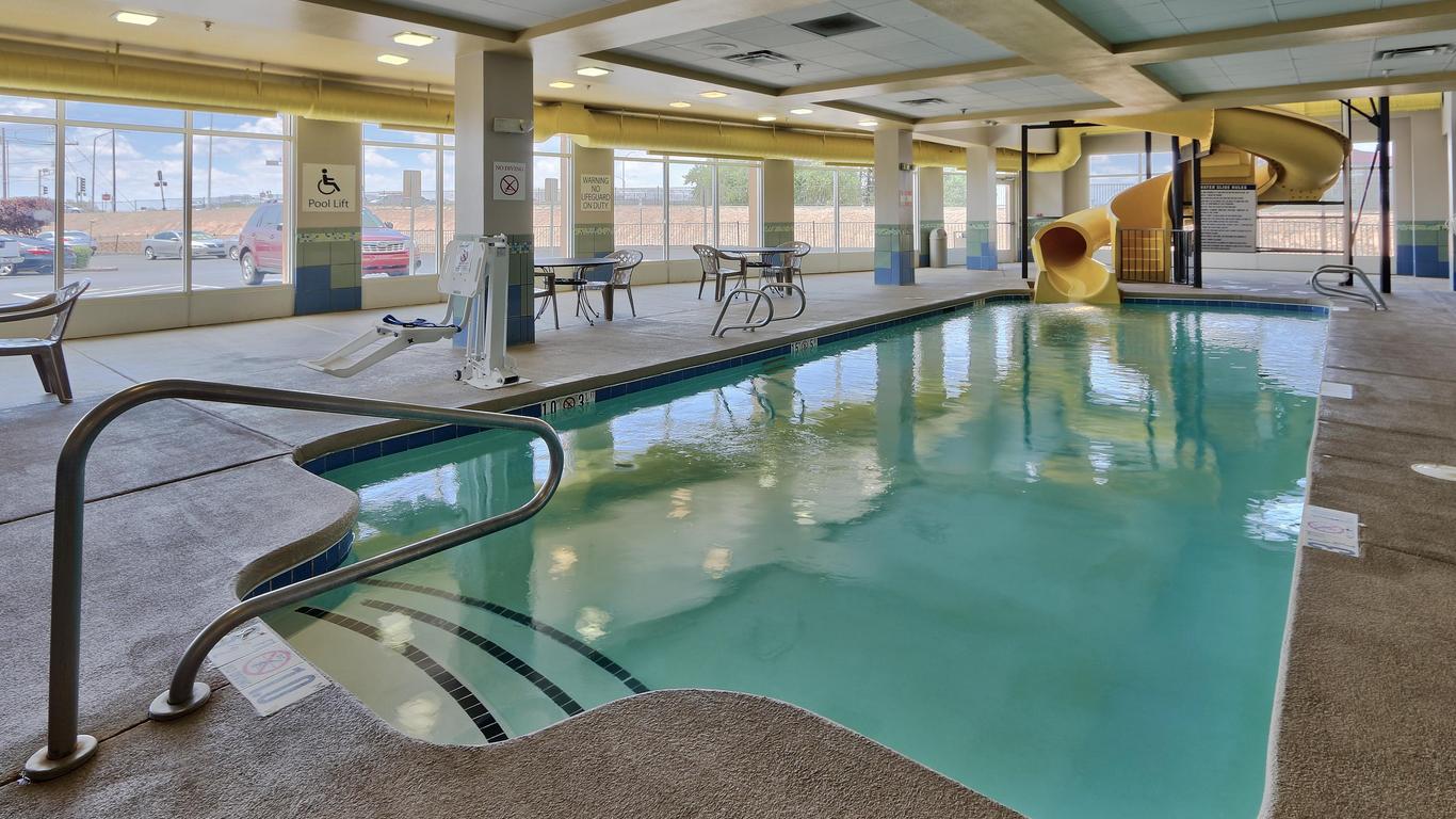 Holiday Inn & Suites Albuquerque-North I-25