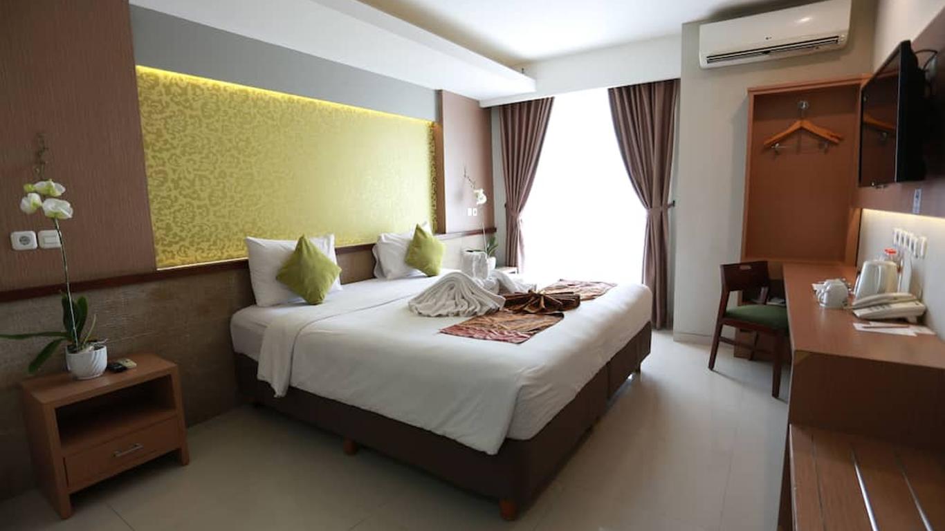 Loji Hotel