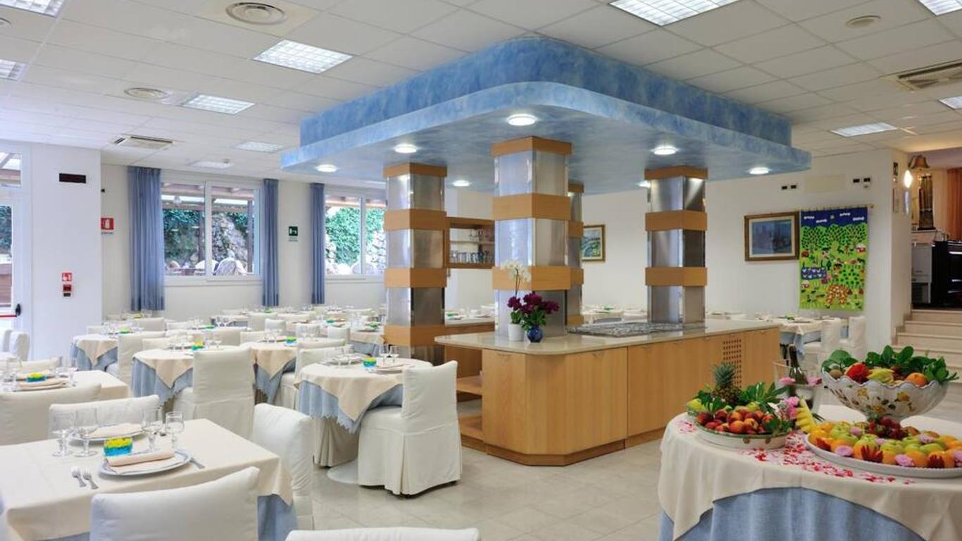 Hotel Salus