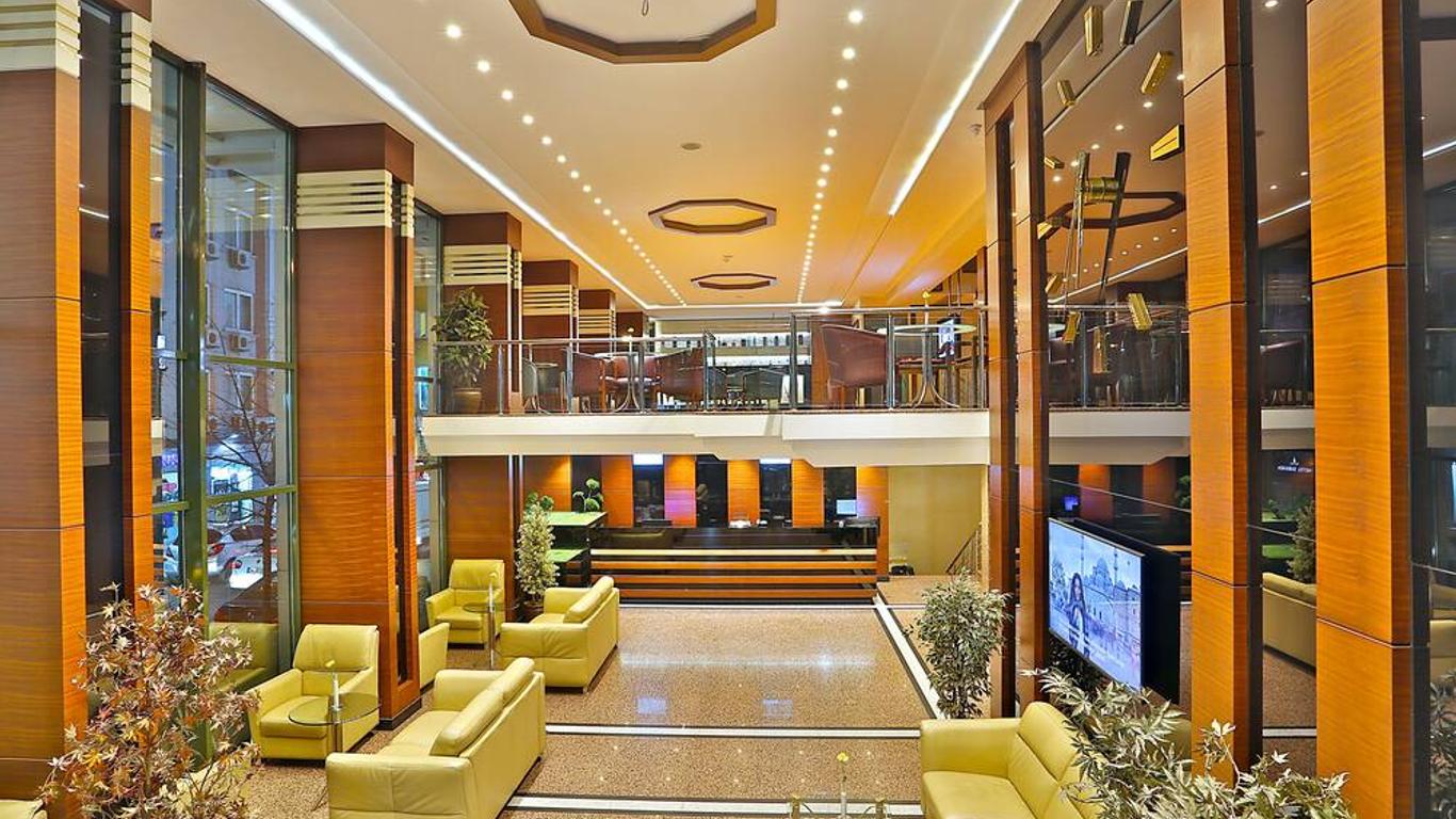 Grand Madrid Hotel