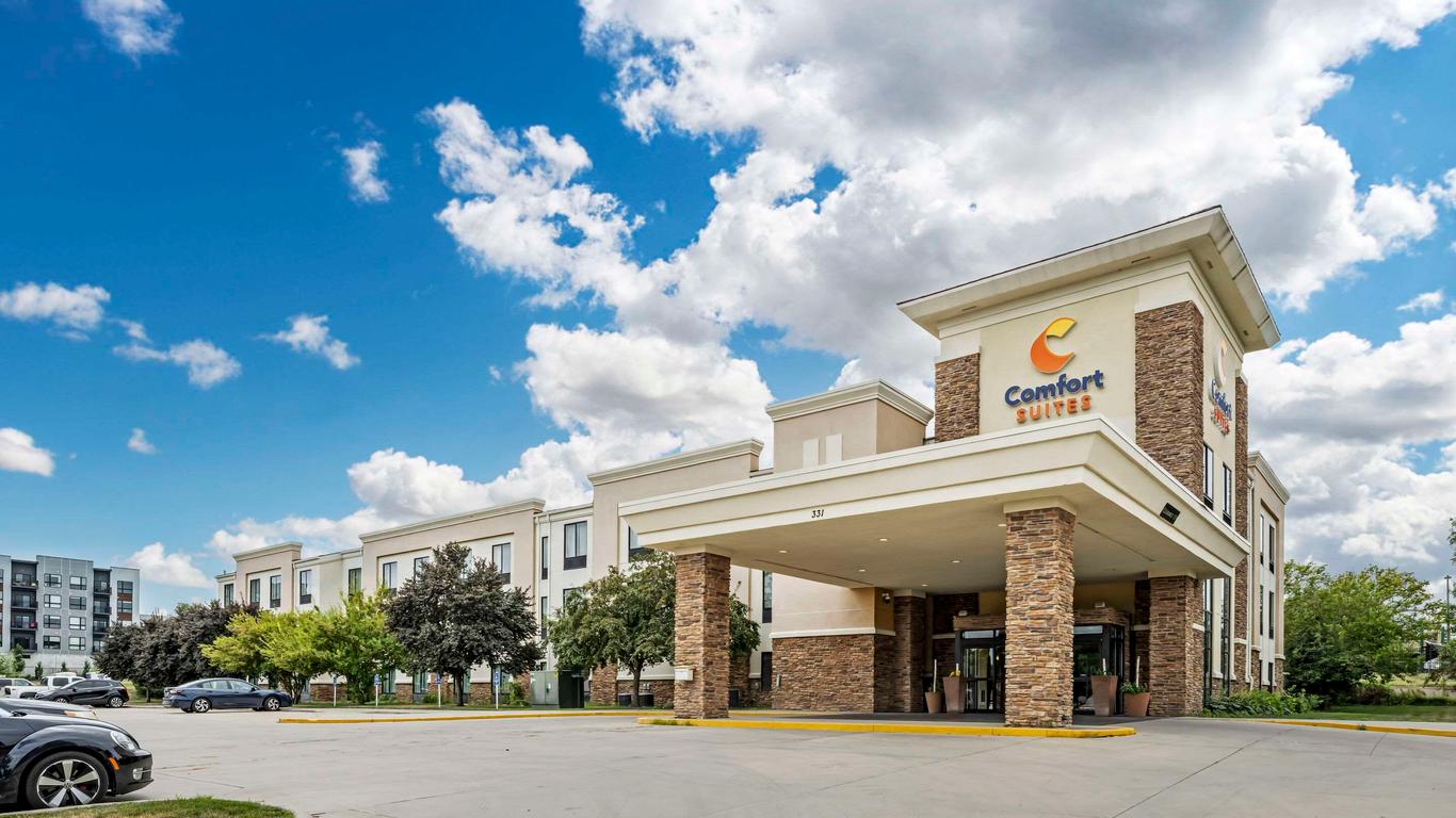 Comfort Suites East Lincoln - Mall Area