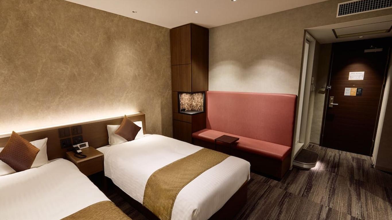Ginza International Hotel
