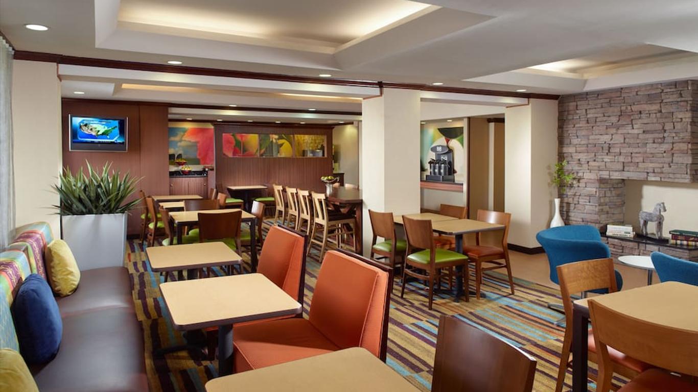 Fairfield Inn & Suites Clarksville