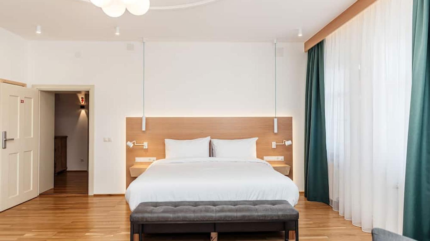 Hotel Casa Luxemburg- Newly Renovated