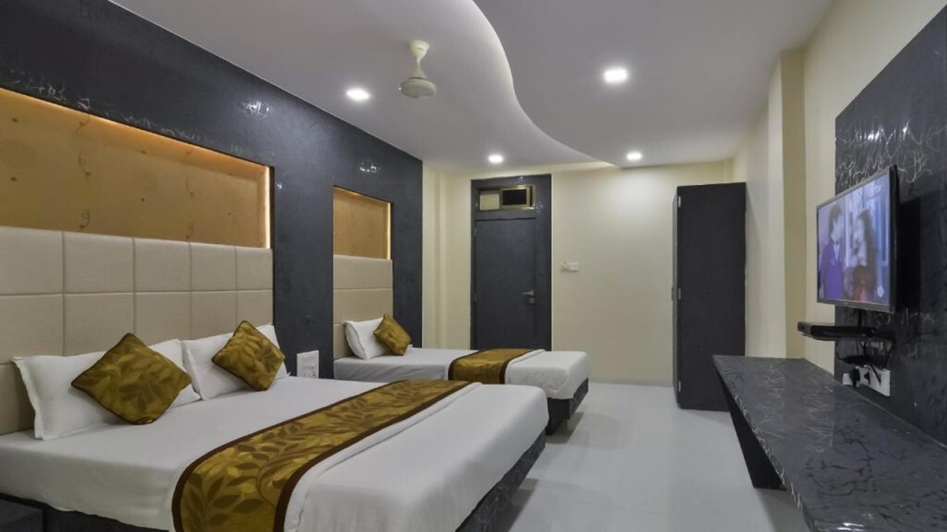 Hotel Aroma- Dadar