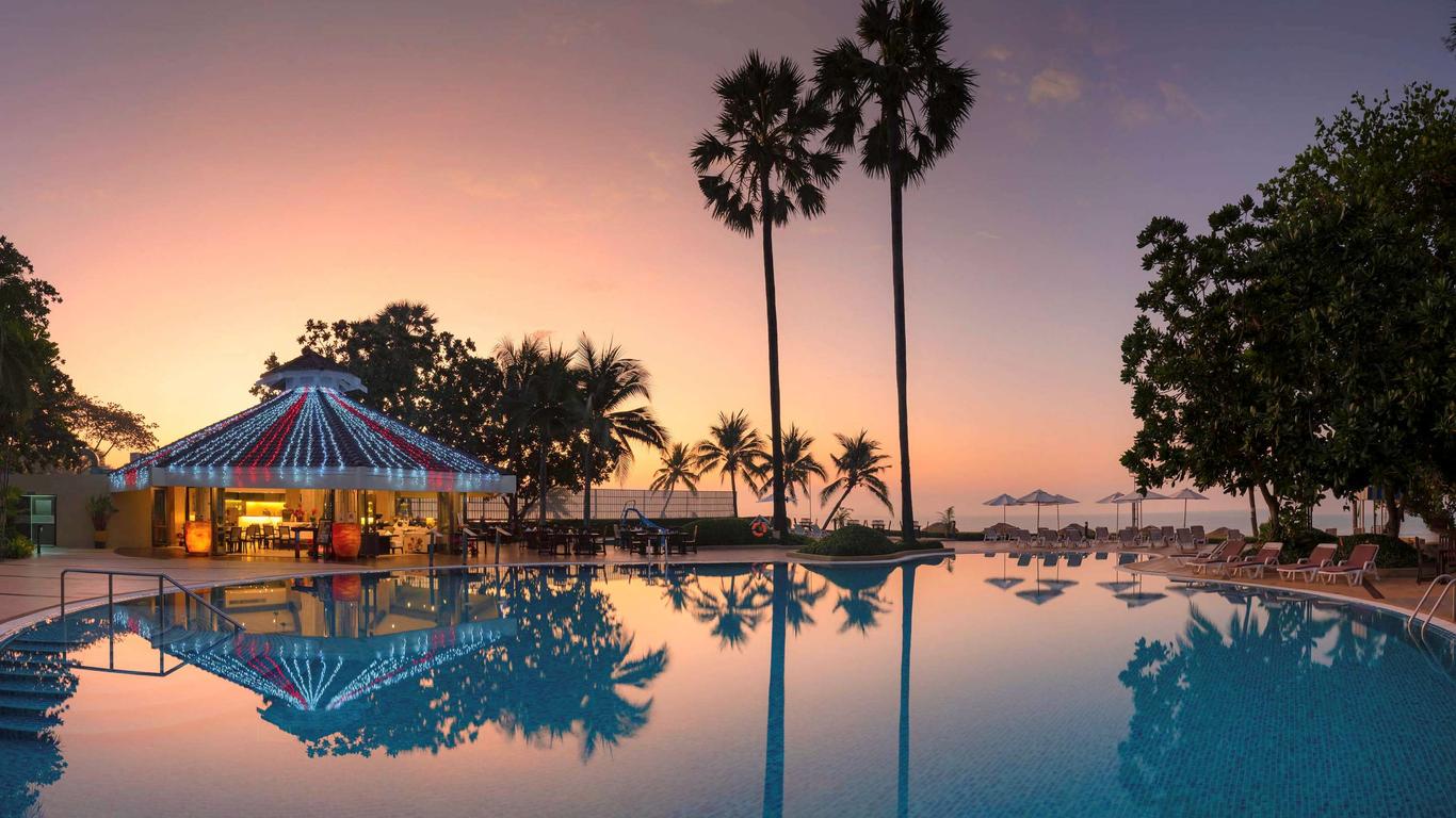 Novotel Rayong Rim Pae Resort